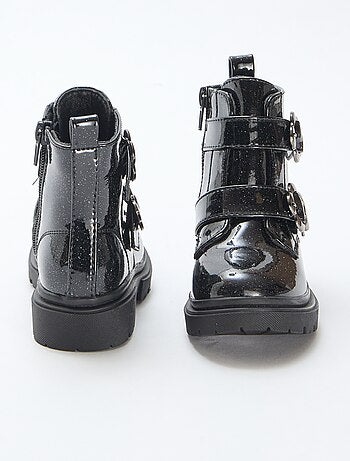 Botines lisos con lentejuelas