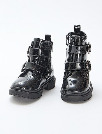 Botines lisos con lentejuelas