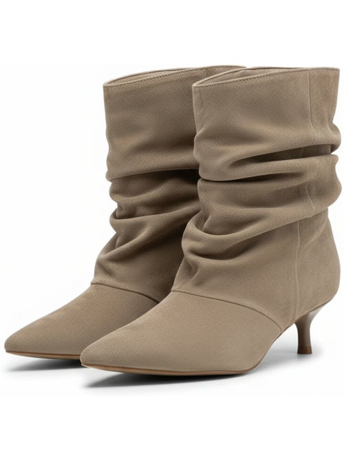 Botines mujer ante plisado tacón fino 4 cm punta puntiaguda ozabi - Kiabi Botines mujer ante plisado tacón fino 4 cm punta puntiaguda ozabi - Kiabi