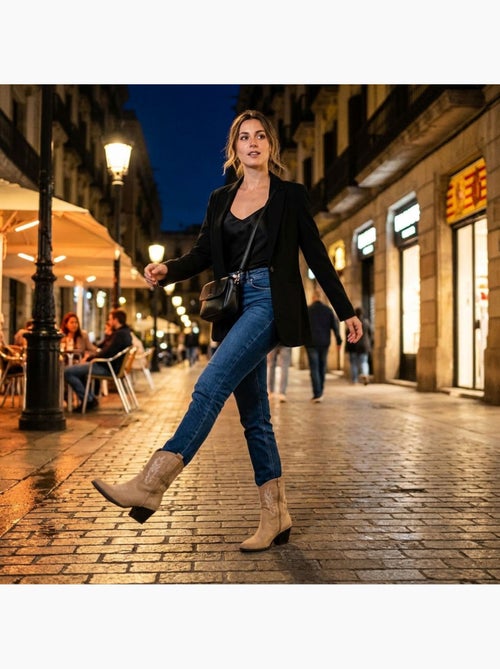 Botines Santiag Mujer OZABI Ante Tacón Bloque 6 cm Punta Puntiaguda - Kiabi Botines Santiag Mujer OZABI Ante Tacón Bloque 6 cm Punta Puntiaguda - Kiabi