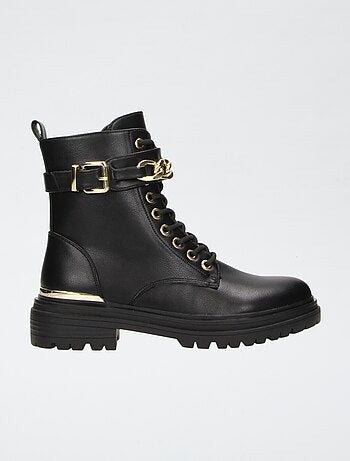 Botines tipo rangers