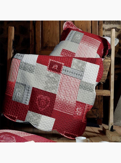 Boutis y fundas de almohada con romántico estampado de patchwork - Kiabi Boutis y fundas de almohada con romántico estampado de patchwork - Kiabi