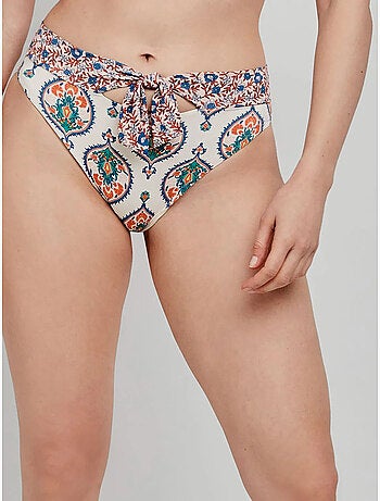 Braga bikini alta con detalle de nudo central y estampado arabesco