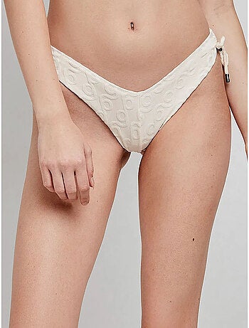 Braga bikini brasileña corte en v en tejido de jacquard geométrico