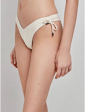 Braga bikini brasileña corte en v en tejido de jacquard geométrico