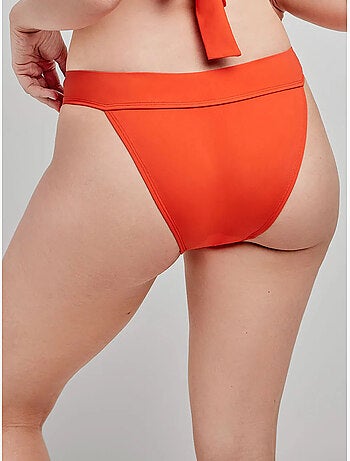 Braga bikini clásica con detalle de v en laterales