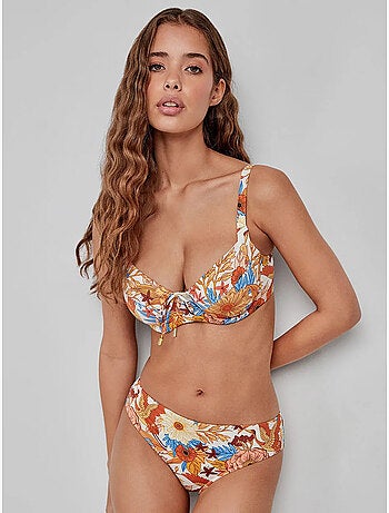 Braga bikini clásica con estampado floral retro