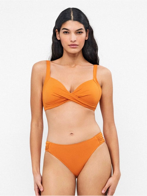 Braga bikini clásica con fruncidos en laterales - Kiabi Braga bikini clásica con fruncidos en laterales - Kiabi