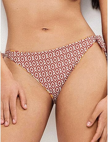 Braga bikini clásica reversible ajustanle en laterales estampada