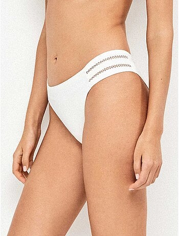 Braga bikini con detalle calado en laterales