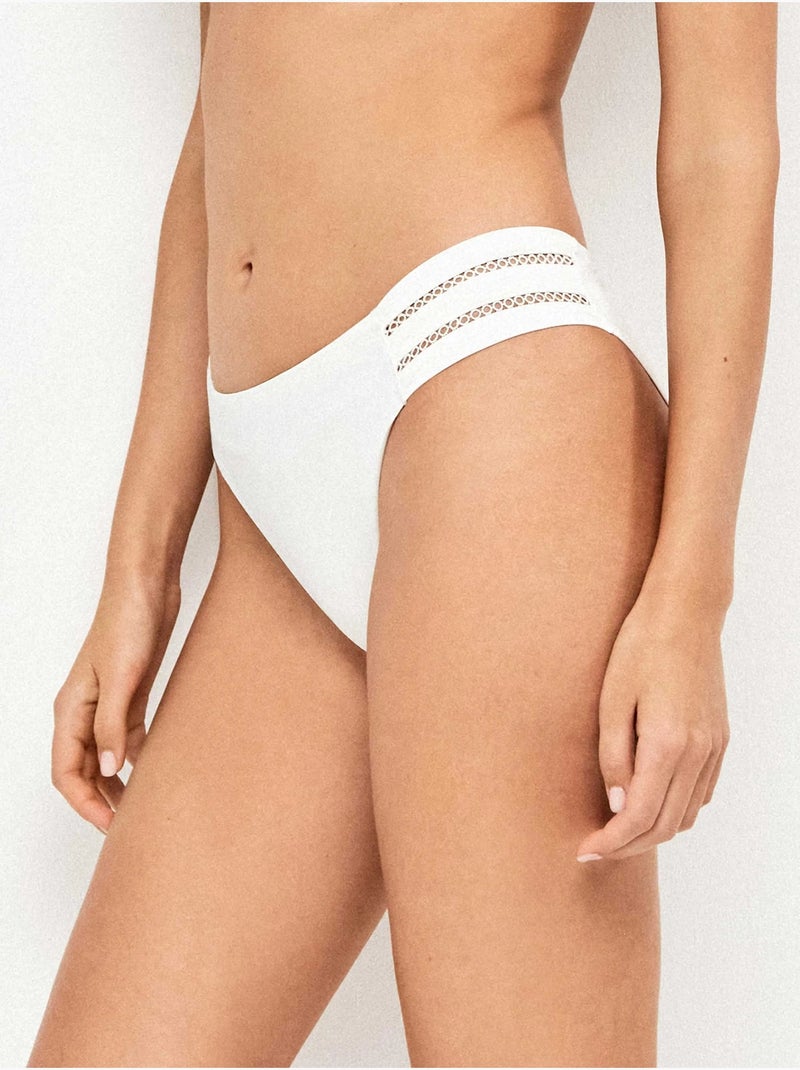 Braga bikini con detalle calado en laterales Marfil - Kiabi