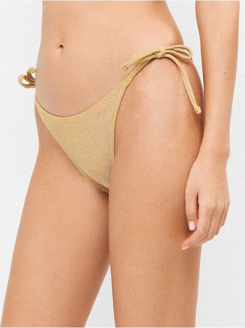 Braga bikini tira ajustable en estampada con acabado brillante Dorado - Kiabi