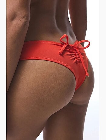 Braga de bikini de tiro bajo y corte cheeky penti