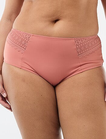 Braga satinada con encaje