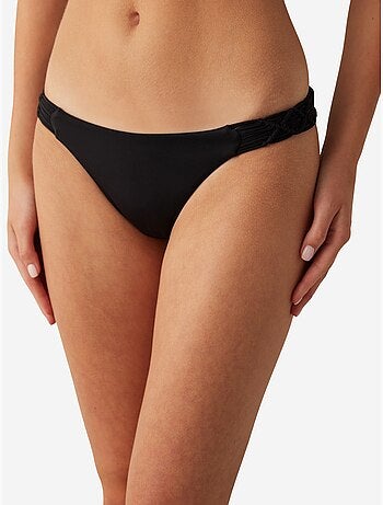 Braguita de bikini básica con detalle de macramé en los laterales penti