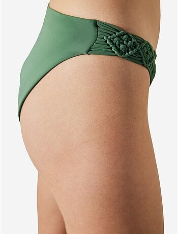 Braguita de bikini laguna con detalle de macramé penti