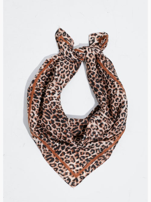 Bufanda cuadrada de moda con estampado de leopardo - AFIBEL - Kiabi Bufanda cuadrada de moda con estampado de leopardo - AFIBEL - Kiabi