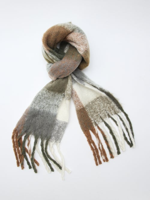 Bufanda grande suave con flecos - Kiabi