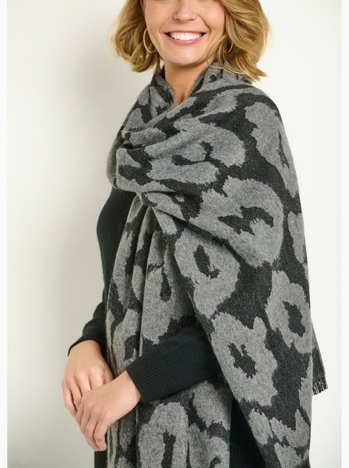 Bufanda grande y cálida con un elegante estampado de leopardo. - AFIBEL - Kiabi