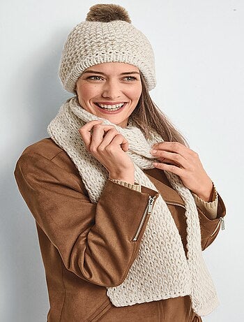 Bufanda larga de punto fantasía