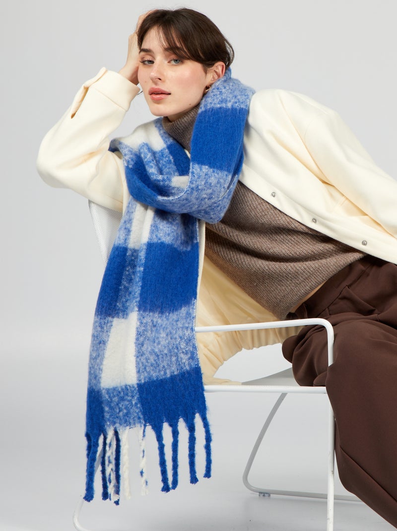 Bufanda plaid con flecos AZUL - Kiabi