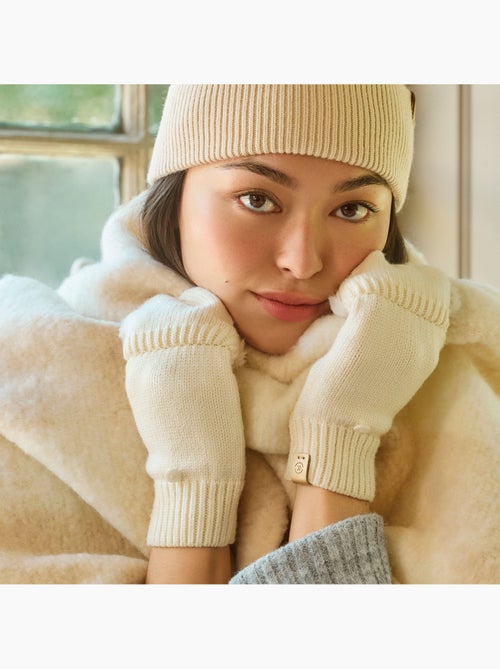 Bufanda tipo plaid, ultra suave, cálido, muy cómodo mujer isotoner - Kiabi Bufanda tipo plaid, ultra suave, cálido, muy cómodo mujer isotoner - Kiabi
