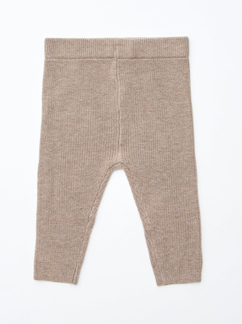 CAJA REGALO chaleco + pantalón + calcetines + gorro + babero Beige - Kiabi