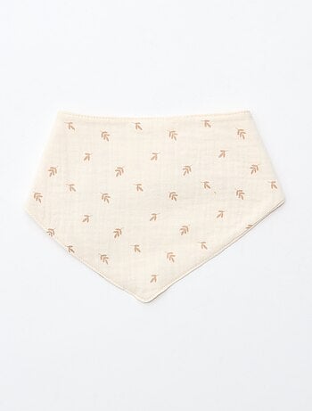 CAJA REGALO sujetador + pantalón + calcetines + gorro + babero