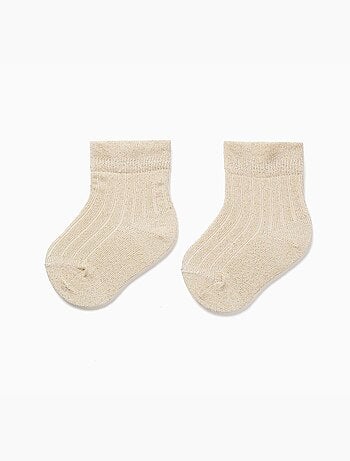 Calcetines acanalados con lurex y volantes