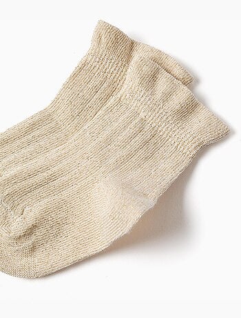 Calcetines acanalados con lurex y volantes