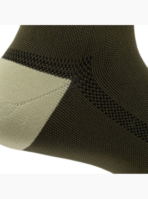 Calcetines caña media gravel ciclismo hombre y mujer gs2 - Kiabi Calcetines caña media gravel ciclismo hombre y mujer gs2 - Kiabi