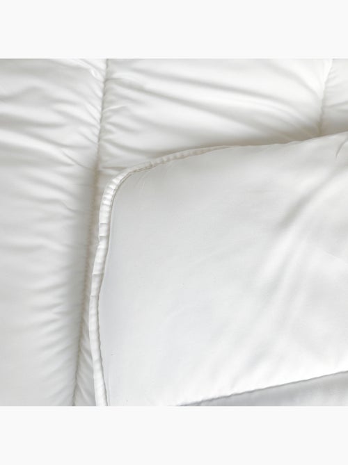 Cálido edredón de microfibra transpirable con tratamiento de aloe vera - Kiabi