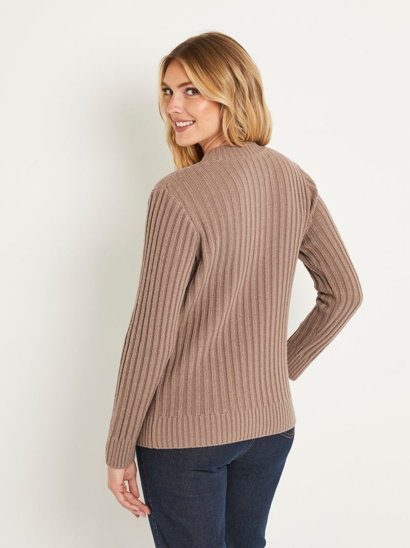 Cálido jersey estilo irlandés con cuello alto. - Afibel Taupe - Kiabi