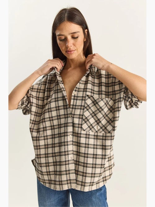 Camisa a cuadros de manga larga extragrande con bolsillo lucci - Kiabi Camisa a cuadros de manga larga extragrande con bolsillo lucci - Kiabi