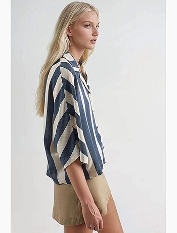 Camisa a rayas de corte relajado con botones busem