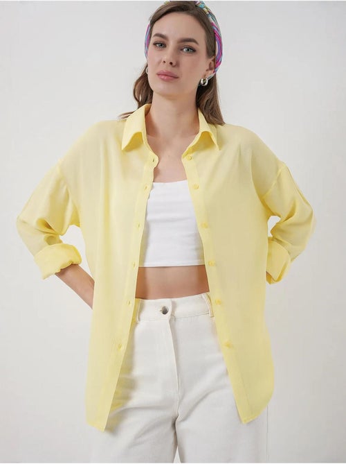 Camisa abotonada con cuello de camisa bdart - Kiabi Camisa abotonada con cuello de camisa bdart - Kiabi