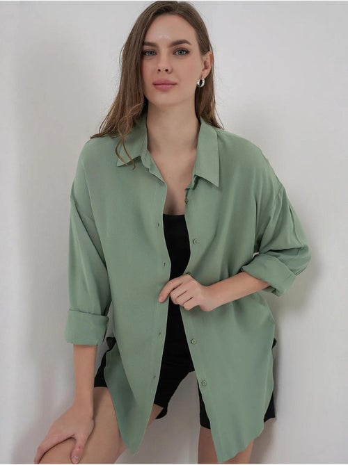 Camisa abotonada con cuello de camisa bdart - Kiabi Camisa abotonada con cuello de camisa bdart - Kiabi