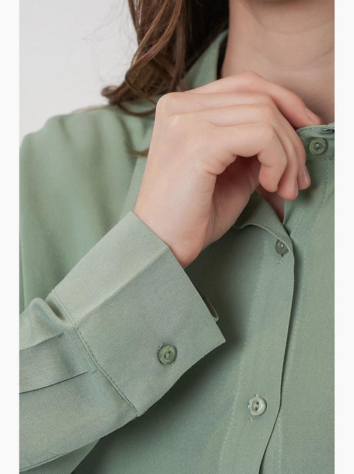 Camisa abotonada con cuello de camisa bdart - Kiabi Camisa abotonada con cuello de camisa bdart - Kiabi
