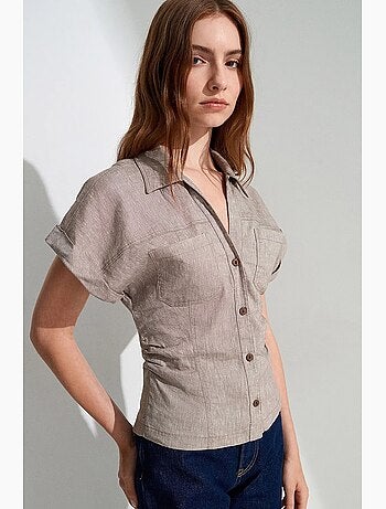 Camisa ajustada texturizada de manga corta dilvin