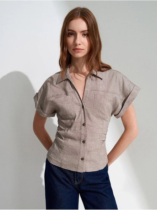 Camisa ajustada texturizada de manga corta dilvin - Kiabi Camisa ajustada texturizada de manga corta dilvin - Kiabi