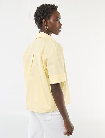 Camisa ancha con botones de estrella