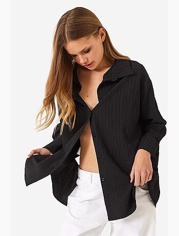 Camisa básica arrugada extragrande con hombros descubiertos lucci