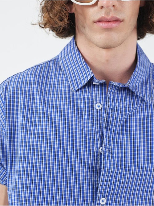 Camisa casual de cuadros con botones y manga corta giesto - Kiabi Camisa casual de cuadros con botones y manga corta giesto - Kiabi