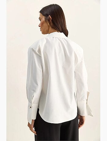 Camisa casual de popelín con botones, manga larga y bolsillo lucci