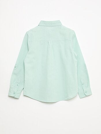 Camisa con bolsillo y mangas remangables