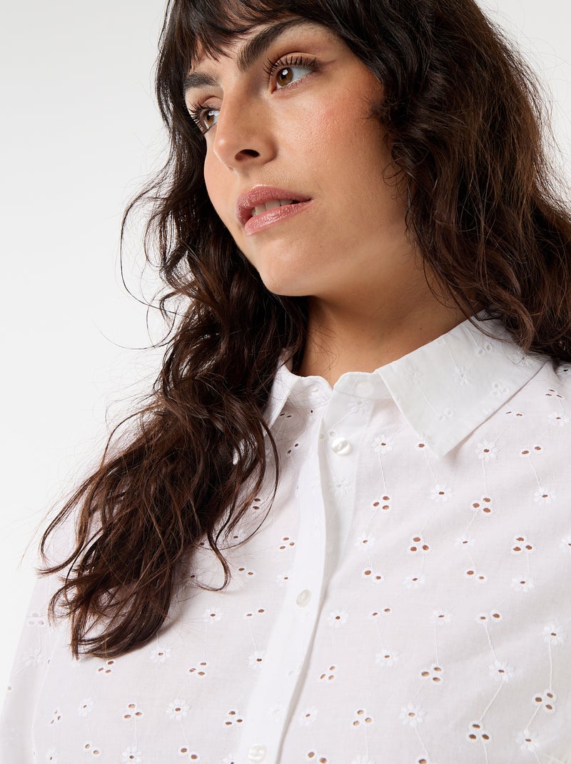 Camisa con bordado inglés y detalles ondulados Blanco - Kiabi