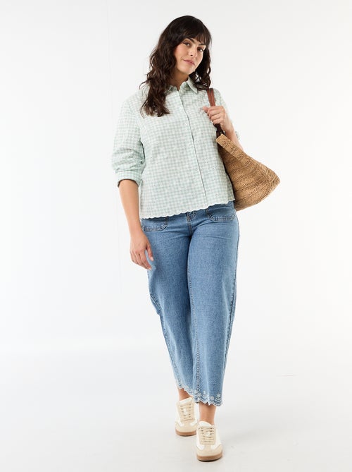 Camisa con bordado inglés y detalles ondulados - Kiabi