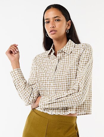 Camisa con bordados "all over