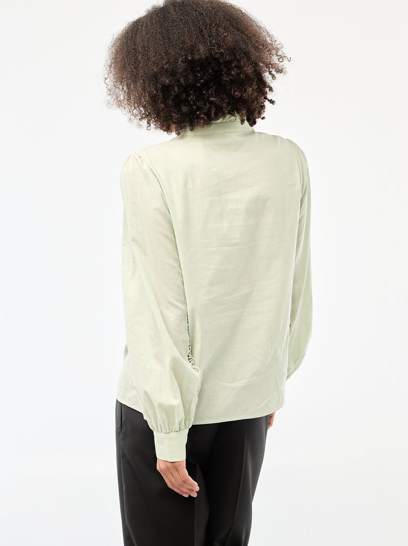 Camisa con bordados ingleses y volantes en el cuello Verde - Kiabi