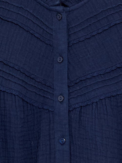 Camisa con cuello con volantes y bordados - Kiabi Camisa con cuello con volantes y bordados - Kiabi